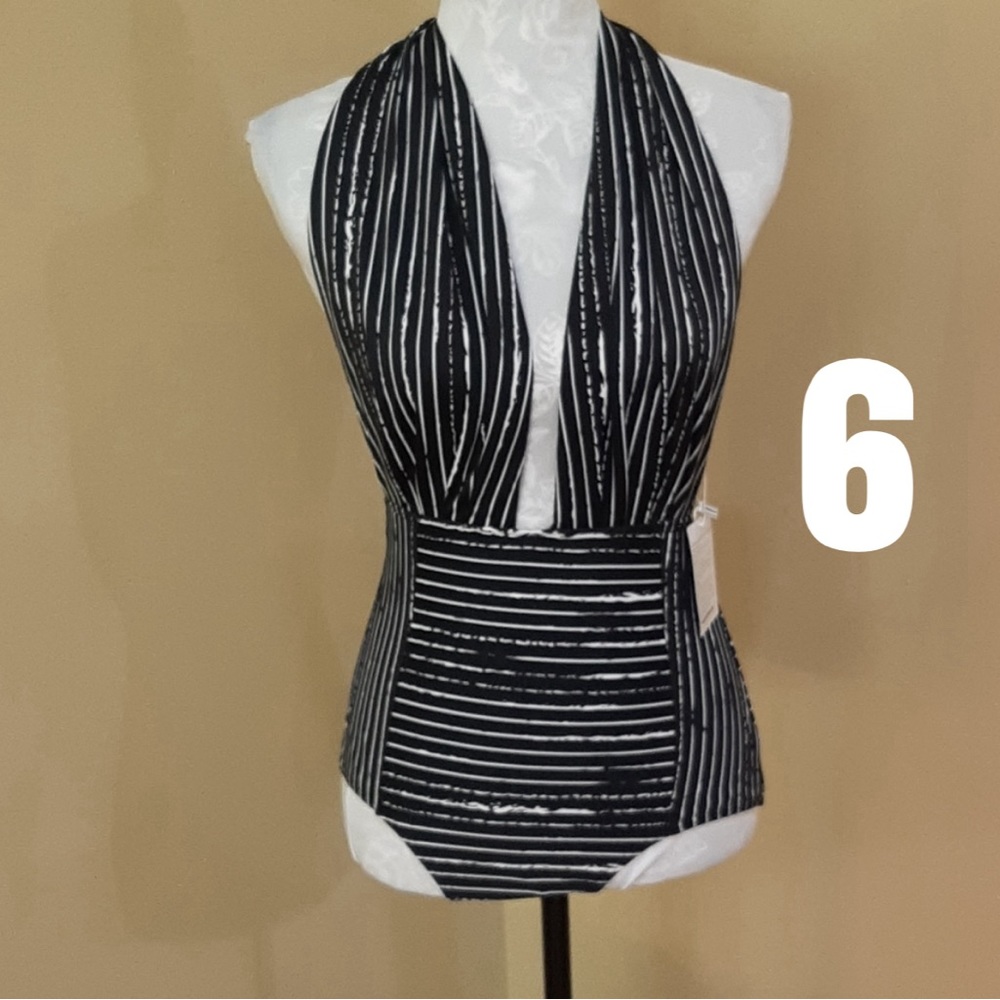 Cocoship Halter Top black & white size 6